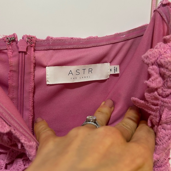 ASTR - Picture 4 of 5